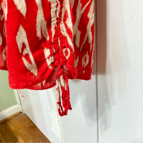 BAND Of GYPIES Floral Red Beige White  Romper Cold Shoulder Shorts Medium - Picture 7 of 15